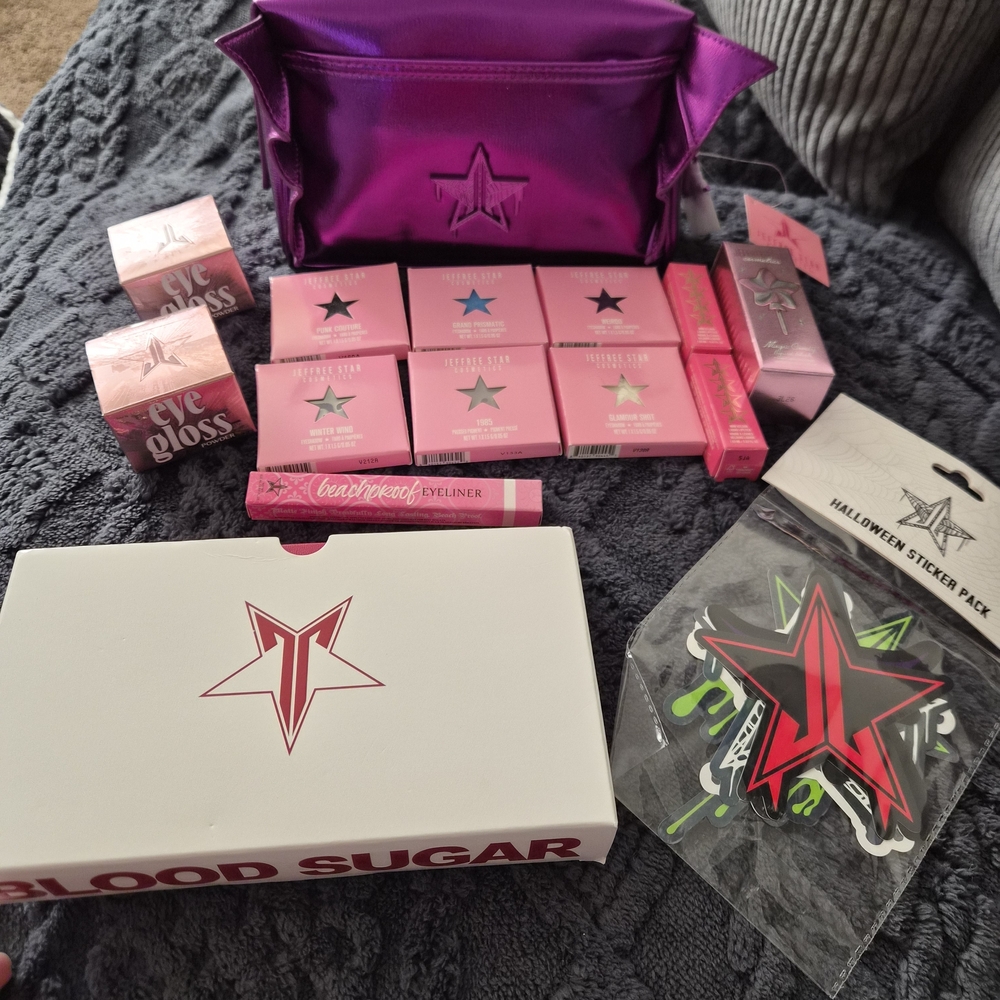 Jeffree Star Makeup Bundle with Purple Bag